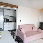 Počitniška hiša Hill Stars House *