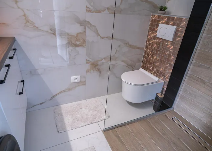 Hill Stars House * Straza