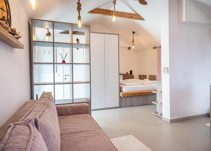 Holiday home Hill Stars House *