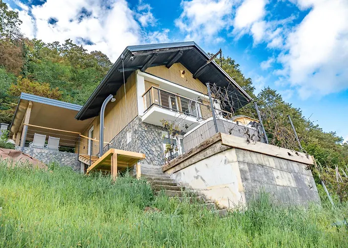 度假居 Hill Stars House Straza